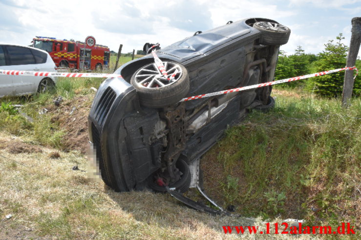 En person måtte klippes ud. Bredvadmøllevej nær Bredvad Mølle. 18/06-2023. Kl. 13:37.