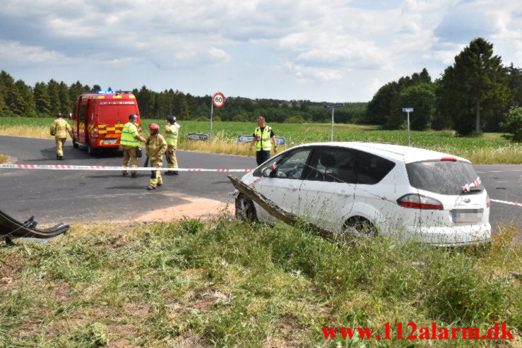 En person måtte klippes ud. Bredvadmøllevej nær Bredvad Mølle. 18/06-2023. Kl. 13:37.