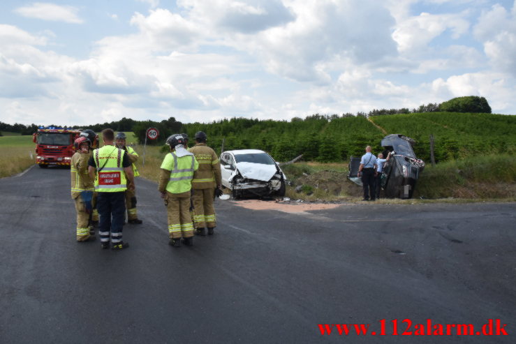 En person måtte klippes ud. Bredvadmøllevej nær Bredvad Mølle. 18/06-2023. Kl. 13:37.