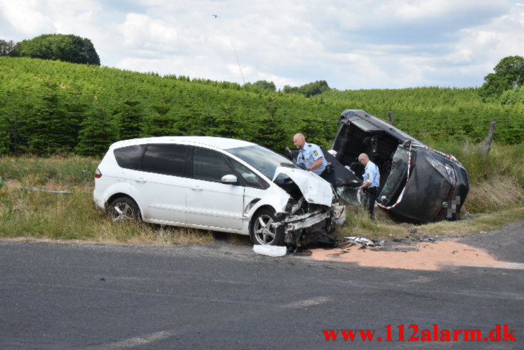 En person måtte klippes ud. Bredvadmøllevej nær Bredvad Mølle. 18/06-2023. Kl. 13:37.