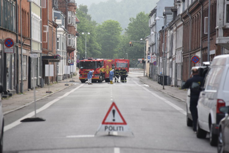 Stukket med en kniv. Vedelsgade 97 i Vejle. 25/06-2023. Kl. 03:30.