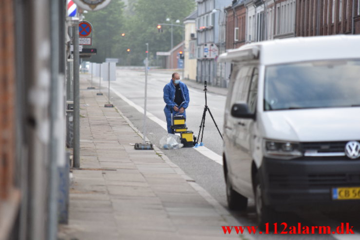 Stukket med en kniv. Vedelsgade 97 i Vejle. 25/06-2023. Kl. 03:30.