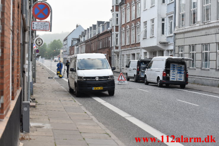 Stukket med en kniv. Vedelsgade 97 i Vejle. 25/06-2023. Kl. 03:30.