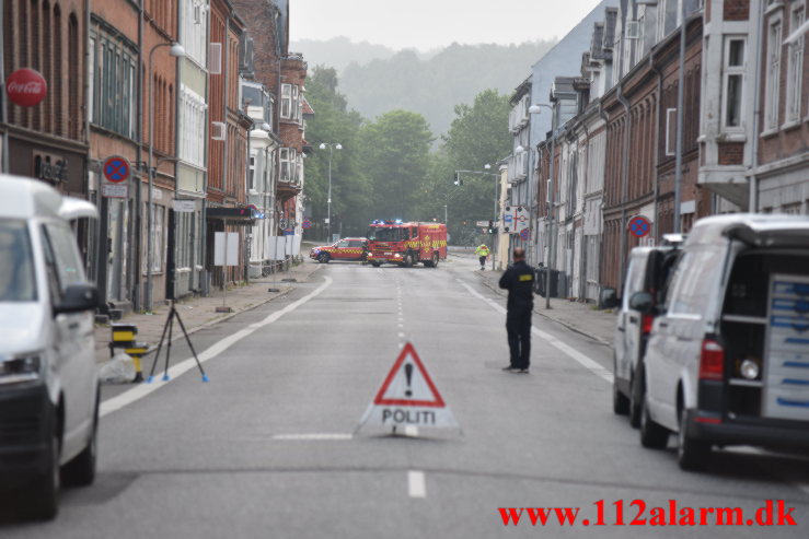 Stukket med en kniv. Vedelsgade 97 i Vejle. 25/06-2023. Kl. 03:30.