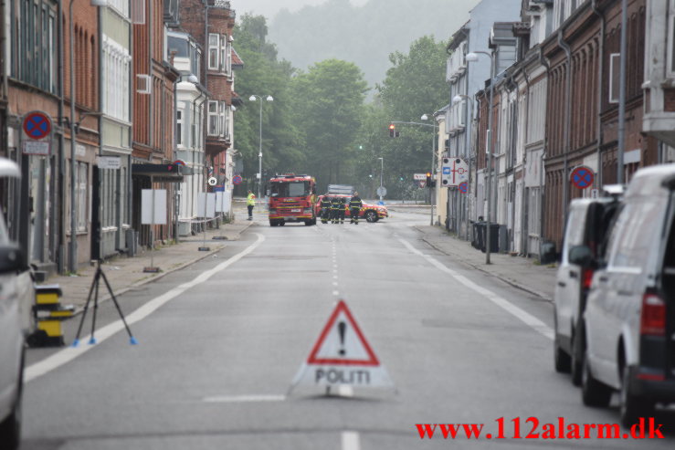 Stukket med en kniv. Vedelsgade 97 i Vejle. 25/06-2023. Kl. 03:30.