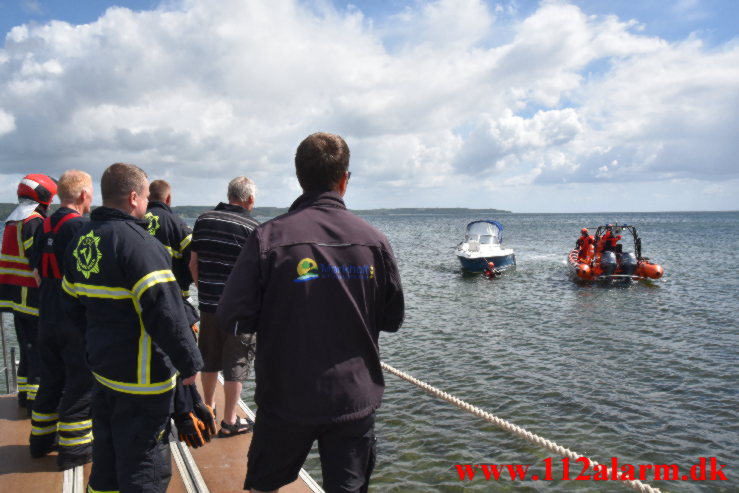 En lille redningsaktion Mads Madsens Vænge ved Mørkholt. 04/07-2023. Kl. 10:57.