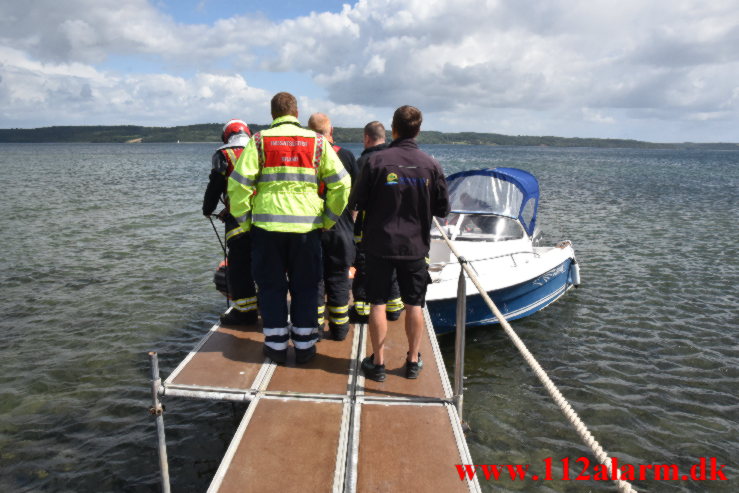 En lille redningsaktion Mads Madsens Vænge ved Mørkholt. 04/07-2023. Kl. 10:57.