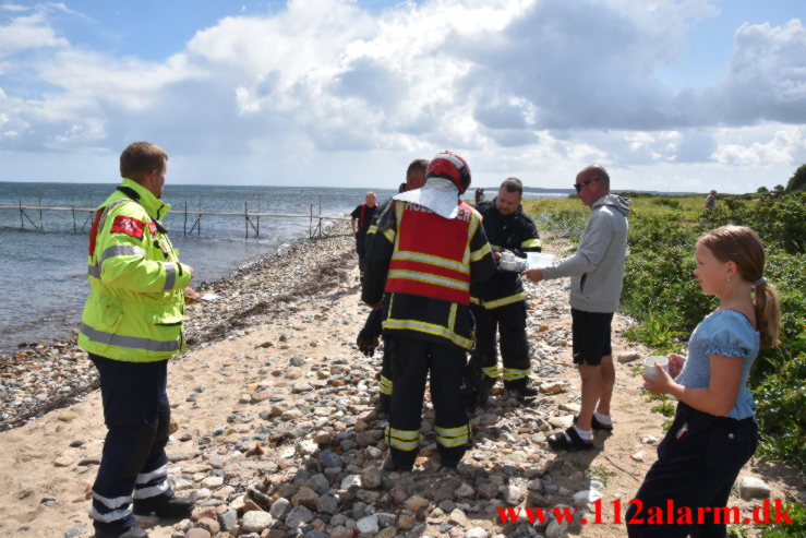 En lille redningsaktion Mads Madsens Vænge ved Mørkholt. 04/07-2023. Kl. 10:57.