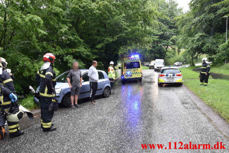 Ramte en bil og flygtet. Ny Hornstrupvej i Vejle. 05/07-2023. KL. 15:45.