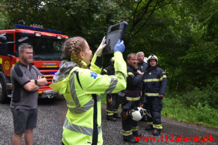 Ramte en bil og flygtet. Ny Hornstrupvej i Vejle. 05/07-2023. KL. 15:45.