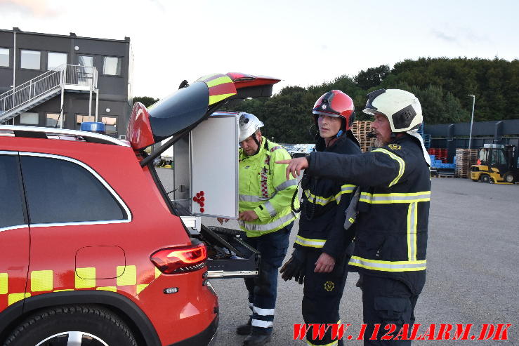 kraftig røgudvikling i Bilka. Solkilde Alle 2 i Vejle. 15/08-2023. Kl. 20:22.