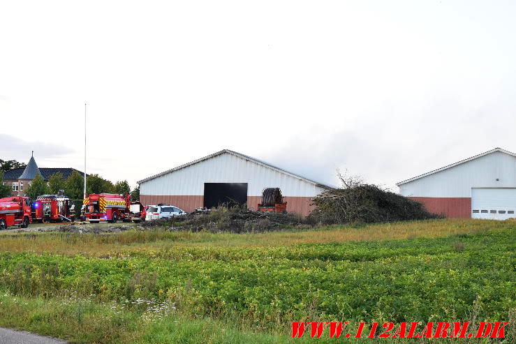 Gårdbrand. Hestlundvej ved Give. 20/08-2023. KL. 19:41.