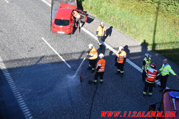 3 biler kørte sammen. Motorvejen ved Hedensted. 06/09-2023. Kl. 16:37.