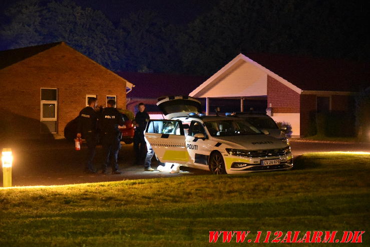 Politiet har affyret varselsskud. Askestræde i Vejle. 17/09-2023. Kl. 03:57.