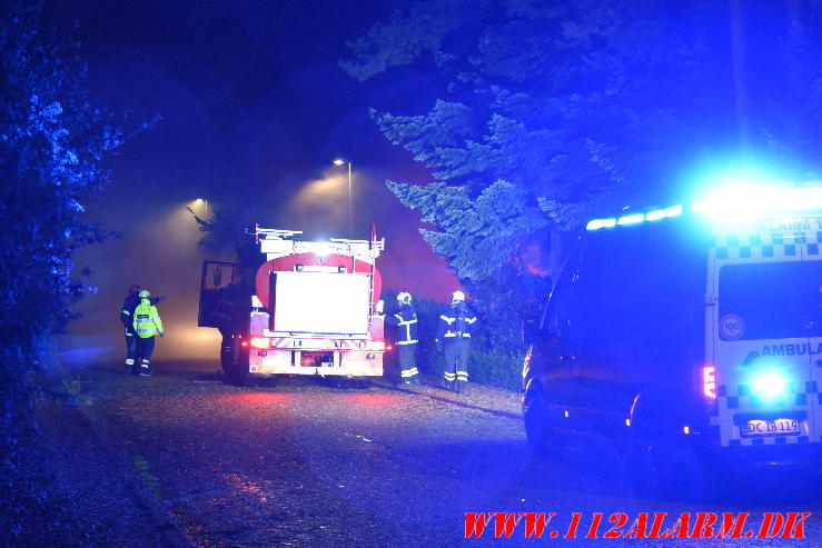 Brand i villa. Engvej i Gadbjerg. 19/09-2023. KL. 20:31.