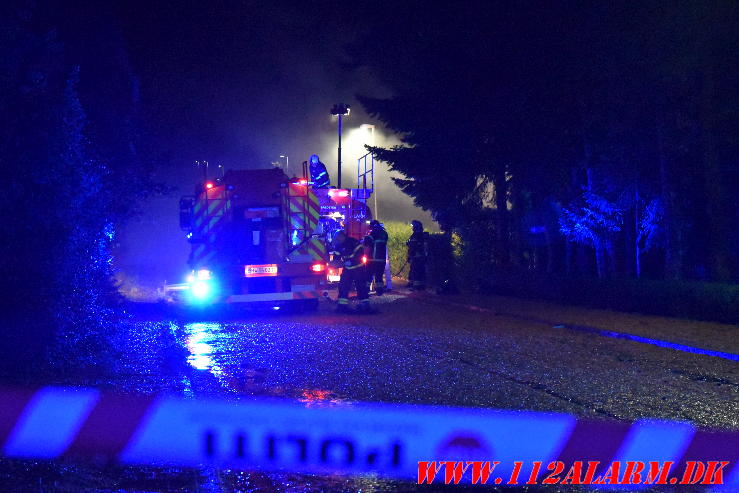 Brand i villa. Engvej i Gadbjerg. 19/09-2023. KL. 20:31.