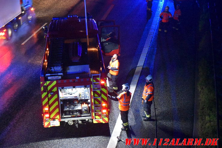 Bilbrand. Motorvejen E45 ved Vejle. 19/09-2023. KL. 22:50.