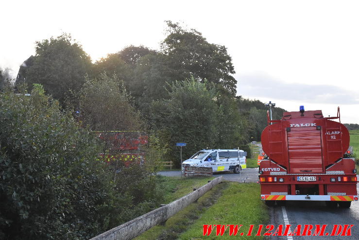 Brand i Gamle Bølling Mølle. Egtvedvej 91 i Egtved. 20/09-2023. KL. 07:16.