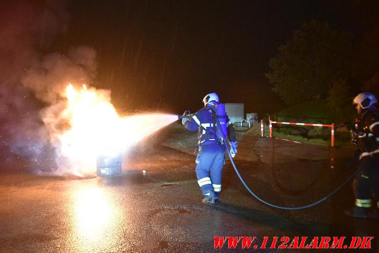 Påsat brand i 6 dæk. Vestre Engvej 70 i Vejle. 31/10-2023. KL. 05:17.