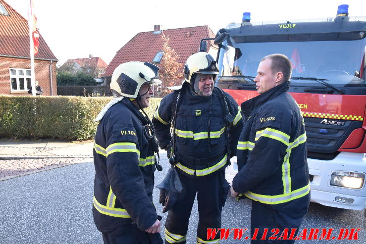 Brand på et toilet nede i kælderen. Møllegade 10 i Jelling. 22/12-2023. KL. 13:26.