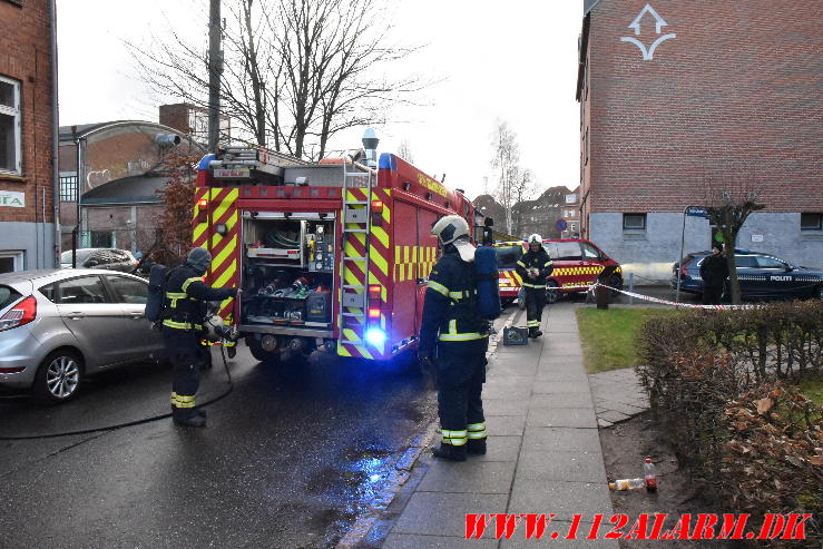 Påsat brand i lejlighed.  Valdemarsgade i Vejle. 25/12-2023. KL. 14:28.