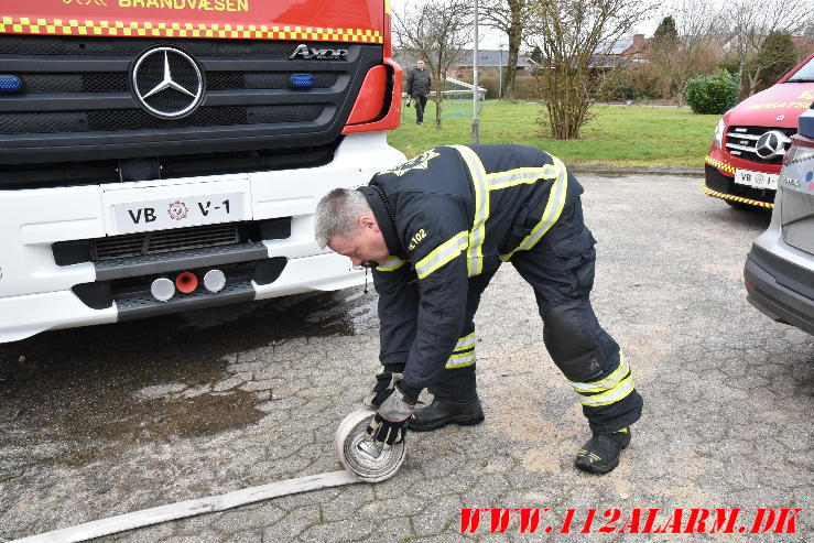 Brand i garage. Johan Skjoldborg Vej i Bredsten. 29/01-2024. KL. 11:18.