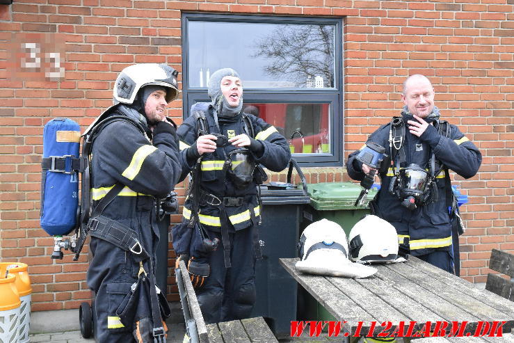 Brand i garage. Johan Skjoldborg Vej i Bredsten. 29/01-2024. KL. 11:18.