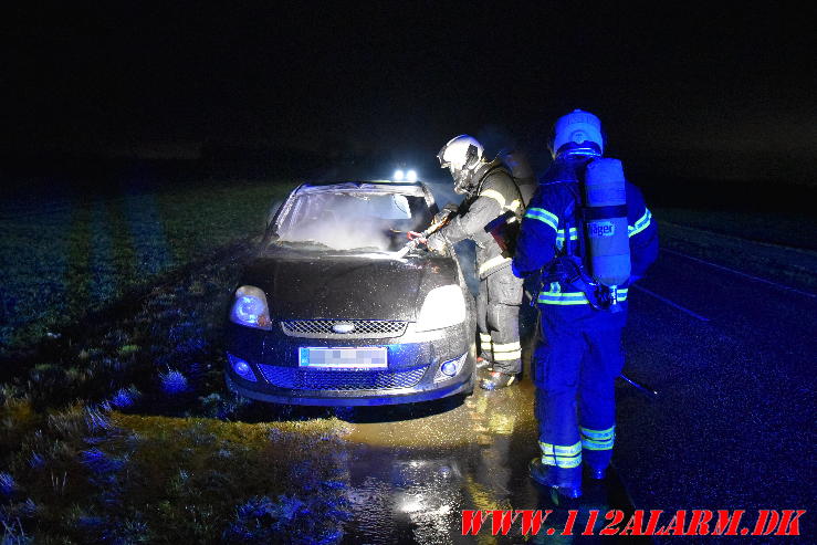 Der gik ild i bilen. Grejsvej ved Grejs. 02/02-2024. KL. 20:18.