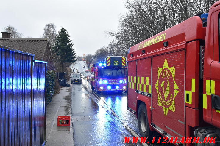 2 ting på samme tur. Bredagerskolen og Jellingvej i Vejle. 05/02-2024. Kl. 13:20.