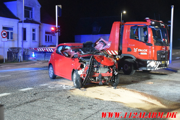 Kørt over for rødt. Koldingvej i Højen. 30/03-2024.Kl. 19:59.