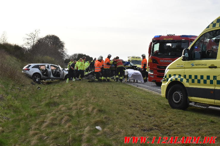 Alvorlig trafikuheld. Rute 28 mellem Vandel og Gødding. 06/04-2024. Kl. 18:05.