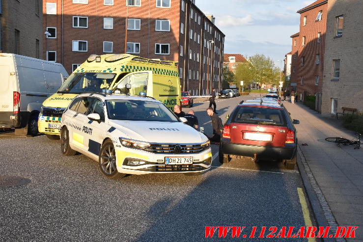 Cyklisten kom meget alvorlig til skade. Svendsgade i Vejle. 29/04-2024. Kl. 19:50.