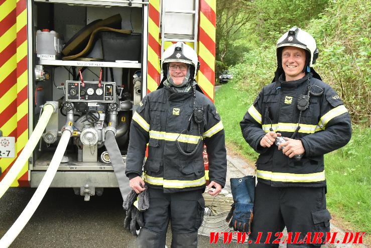 Laden gik op i flammer. Sellerup Strandvej ved Børkop. 04/05-2024. Kl. 16:32.