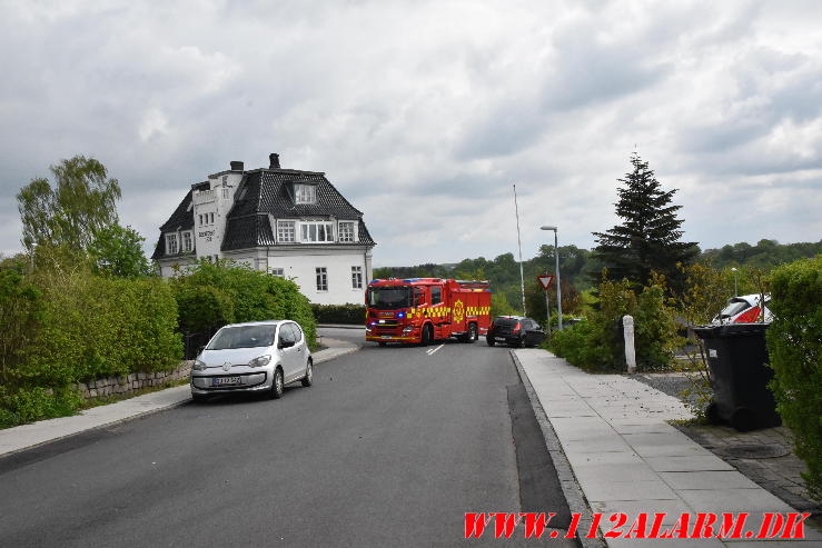 Cykelbatteri startet branden. Uhrskovvej i vejle. 06/06-2024. Kl. 10:36.