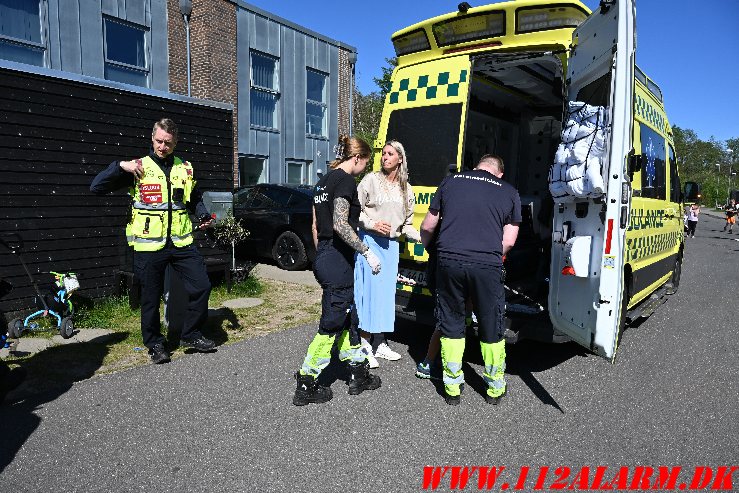 Drama i papcontaineren Tårnfalkevej i Skibet. 07/05-2025. KL. 15:05.