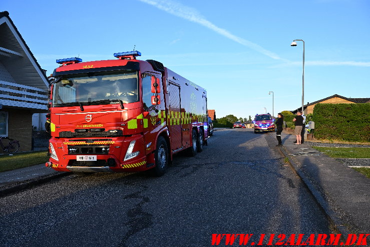 Brand i garage. Bellisvej i Vejle. 08/05-2025. KL. 20:13.
