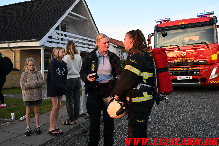 Brand i garage. Bellisvej i Vejle. 08/05-2025. KL. 20:13.