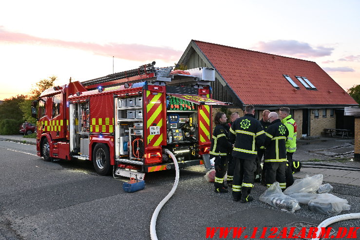 Brand i garage. Bellisvej i Vejle. 08/05-2025. KL. 20:13.