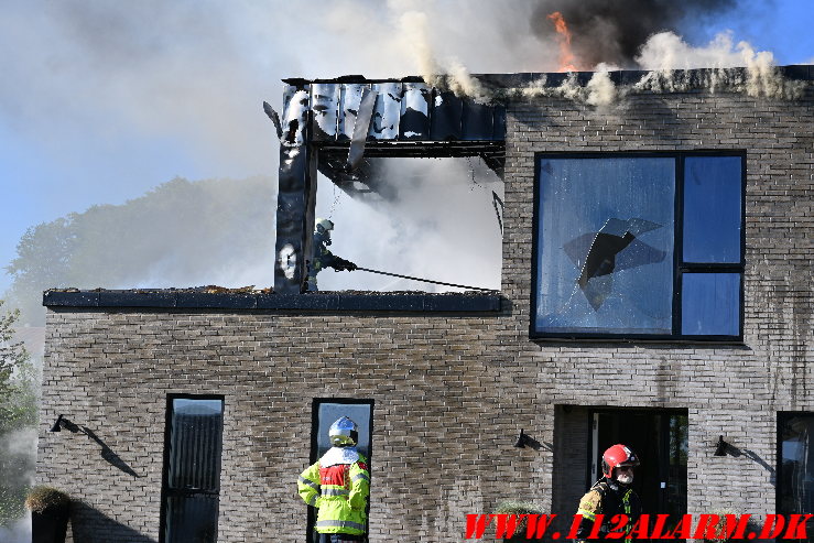 Brand i villa. Brønsbjergvej i Bredballe. 12/05-2025. KL. 17:37.