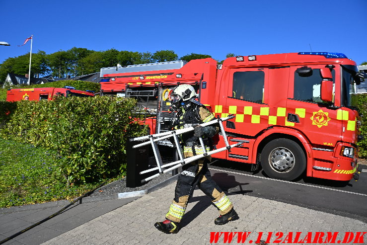 Brand i villa. Brønsbjergvej i Bredballe. 12/05-2025. KL. 17:37.