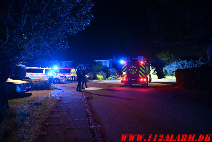Brand i villa. Gludsmindevej i Vejle. 26/05-2025. Kl. 02:05.