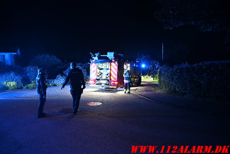 Brand i villa. Gludsmindevej i Vejle. 26/05-2025. Kl. 02:05.