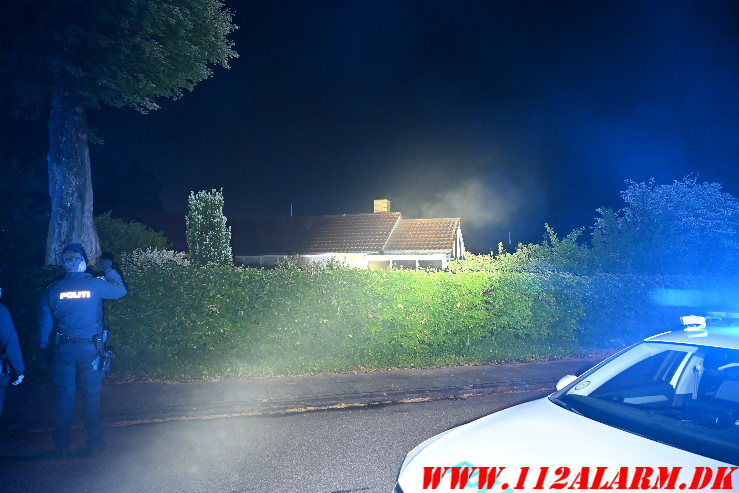 Brand i villa. Gludsmindevej i Vejle. 26/05-2025. Kl. 02:05.