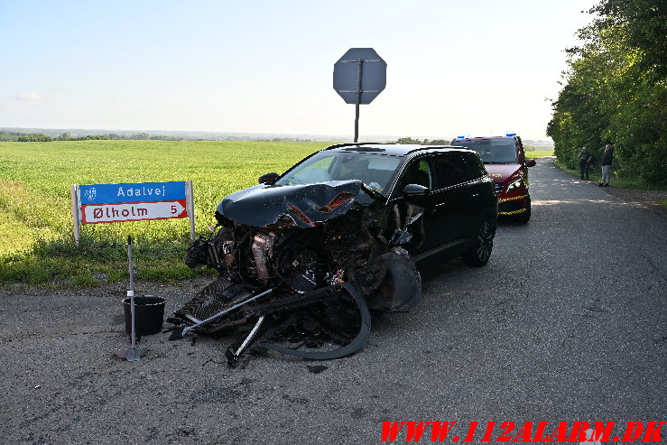 Overså vejkryds. Tørringvej ved Ildved. 03/06-2025. KL. 08:12.